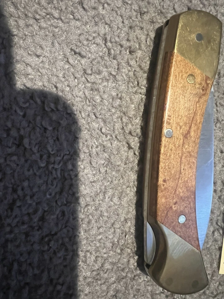 Schrade 10th Anniversary North American Fishing Club Knife In Wood Case . - Image 4 of 4