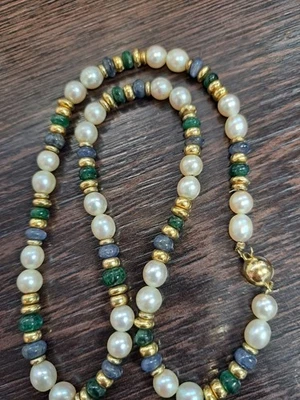 54 X 585 Goldteile  Hochwertige mehrfarbe Perlenkette  585  Goldverschluss     - Bild 1 von 4