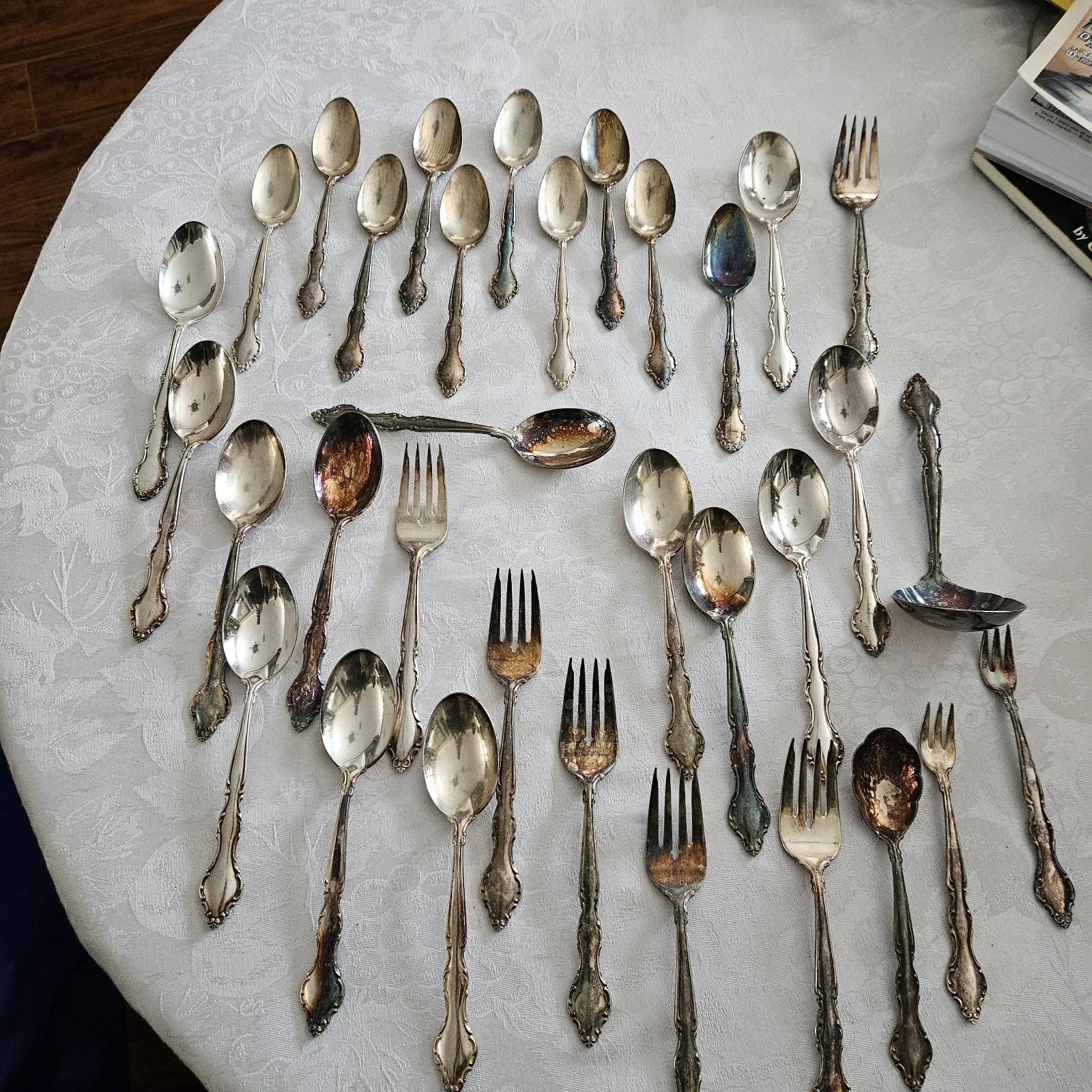Lot Of 26 Pc FLIRTATION Silverplated Flatware 1881 Rogers Oneida