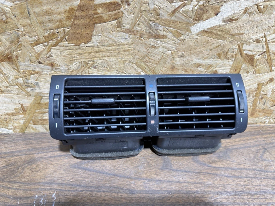 2003 BMW 330Ci CONVERTIBLE (E46) FRONT CENTER DASH HVAC A/C HEATER AIR VENT - Image 4 of 4