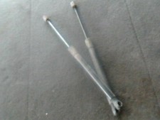 Verin de hayon / de capot Skoda FABIA