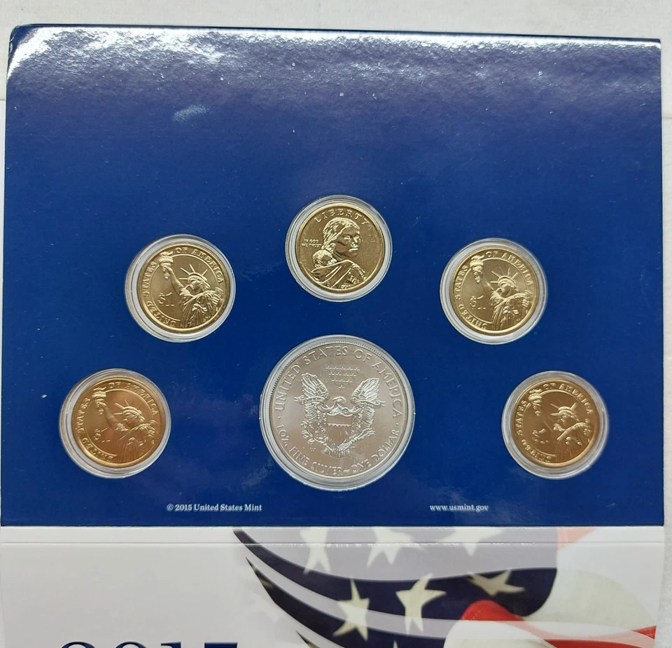 2015 US Mint Annual Uncirculated Dollar Coin Set includes Silver American Eagle - Image 4 of 4