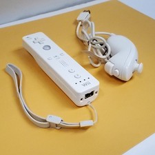 Official OEM Nintendo Wii Remote White with Nunchuck RVL-003