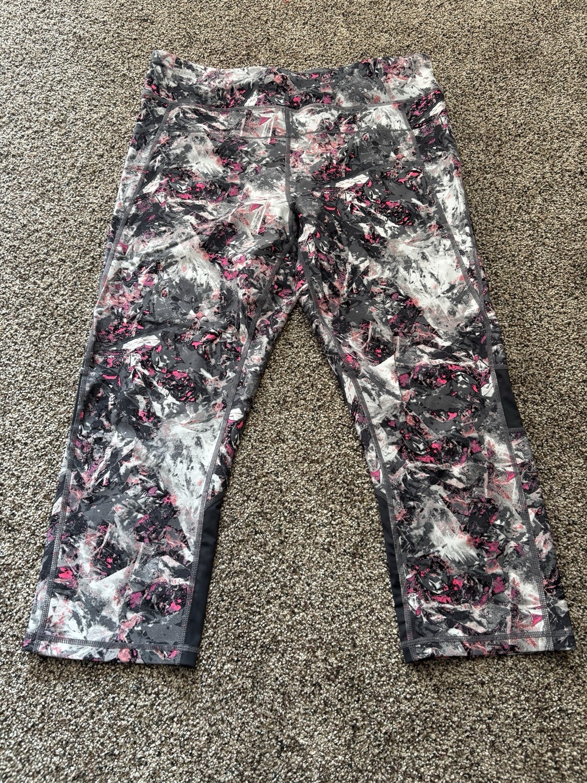 Calvin Klein Performance Compression Wick Legging… - image 5