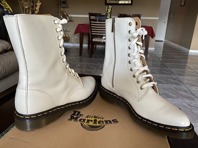 dr martens 1471