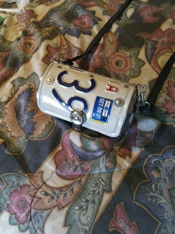 Picture 1 of 4