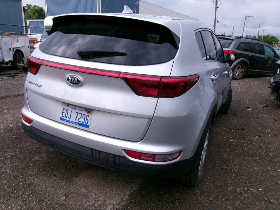 Used Front Left Seat Front fits: 2018 Kia Sportage cloth manual Front Left Grade Foto 4 de 4