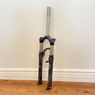 Manitou BLACK 可変100mm〜120mmストローク Manitou BLACK 可変100mm〜120mmストローク