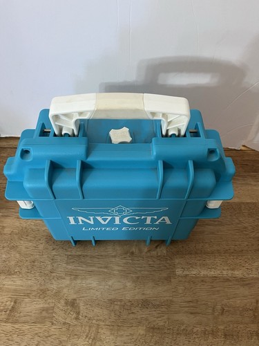 Relojes Invicta Especialidad, Juego de 3 Pro Diver con Estuche de Buceo Edición Limitada - Imagen 16 de 17