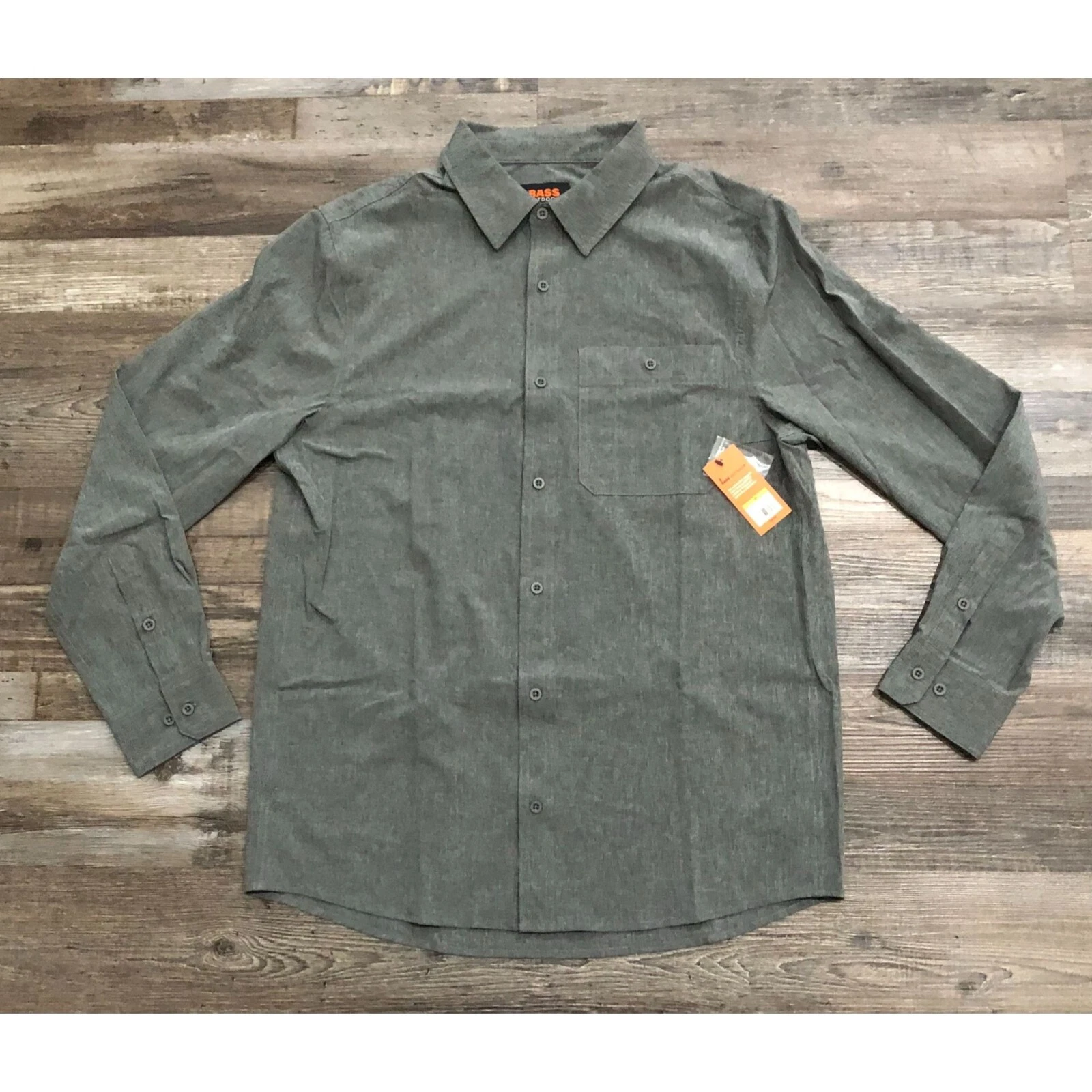 Bass Outdoor Mens Medium Gray Travel Button Shirt New with Tags