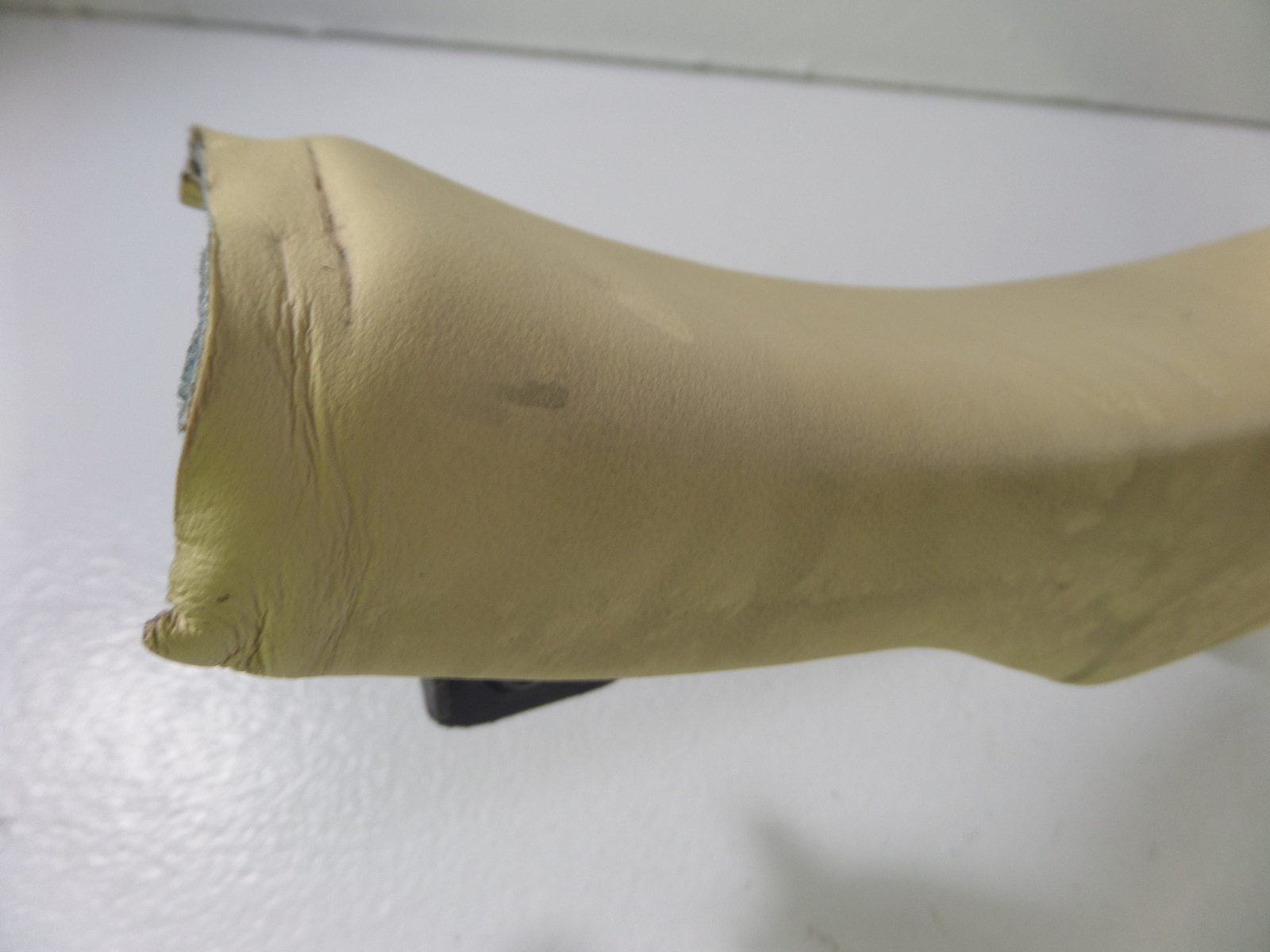 06-13 Bentley Continental Flying Spur Right D Pillar Cover Trim MAGNOLIA 09 10