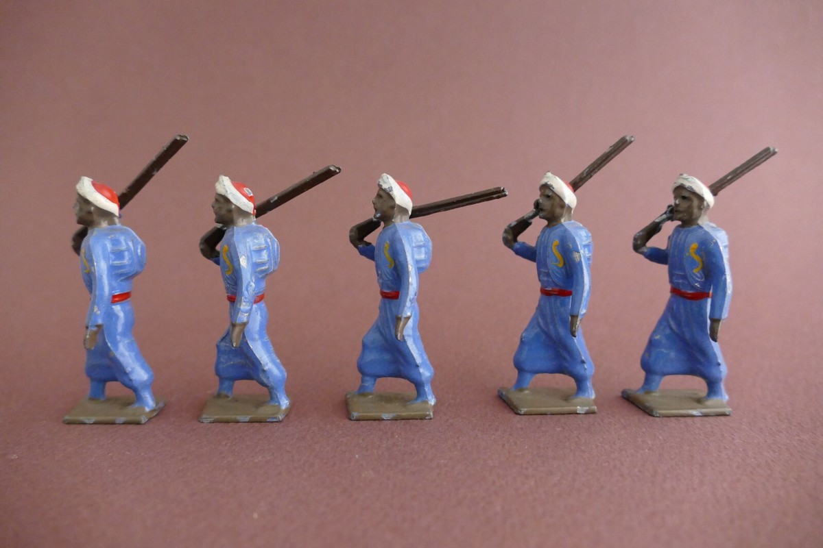 PLOMB CREUX - Soldats Starlux Linéol CBG Mignot Elastolin Lucotte