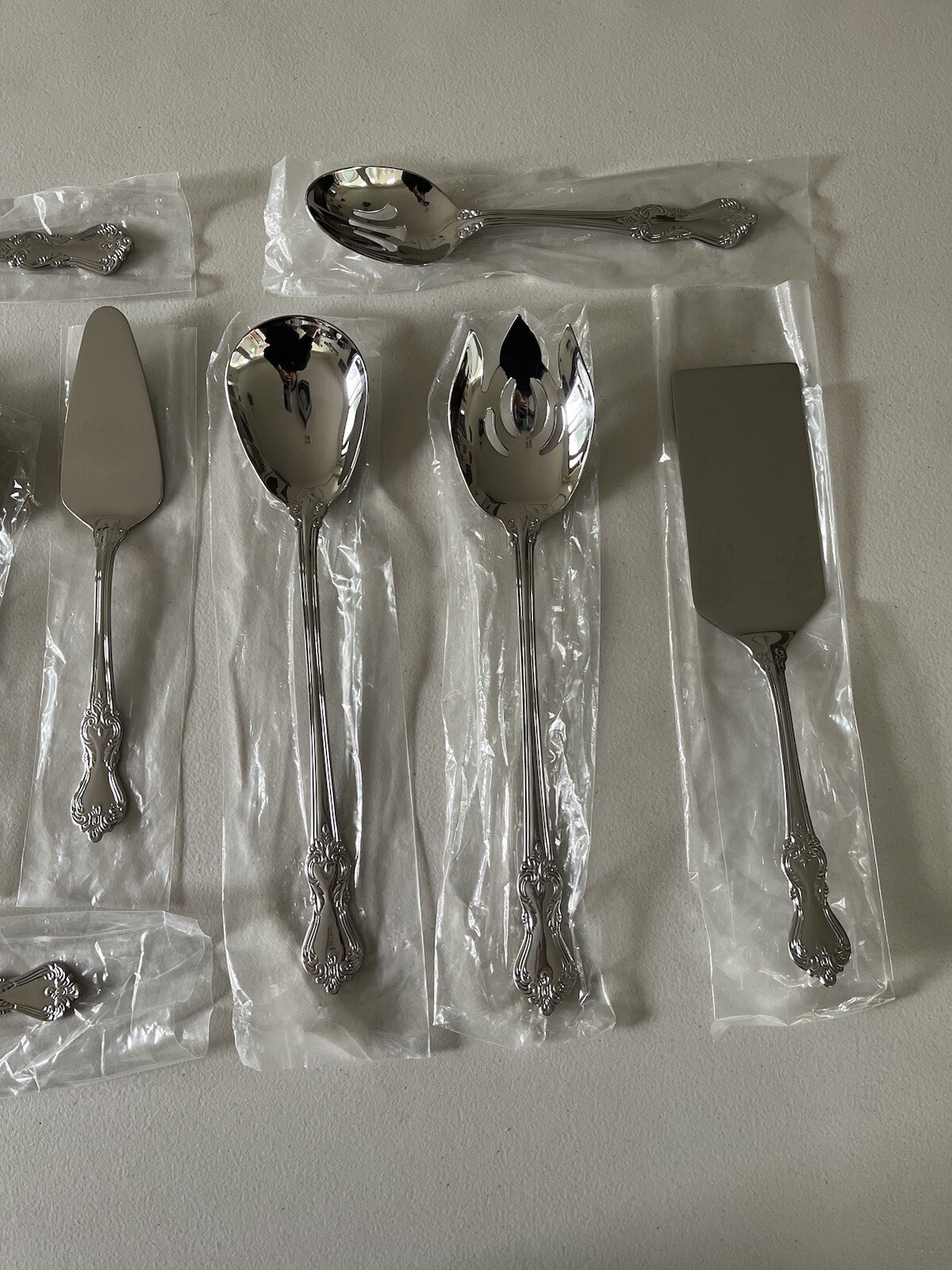 Reed & Barton MARLBOROUGH Stainless CHINA Glossy Silverware Set Of 12 Serving UT