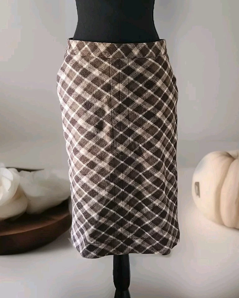 Tory Burch 100% wool plaid pencil skirt lined with pockets size Large
