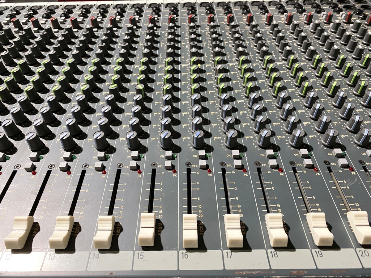 Soundcraft Spirit Monitor 24ch アナログミキサー Soundcraft Spirit Monitor 24ch アナログミキサー（Spirit