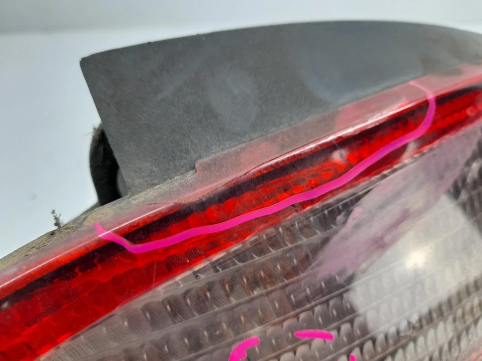 MG MGF LEFT TAILLIGHT 06/1996-07/2002 690394 - image 3 of 4