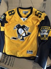 Pittsburgh Penguins Collecting and Fan Guide 14