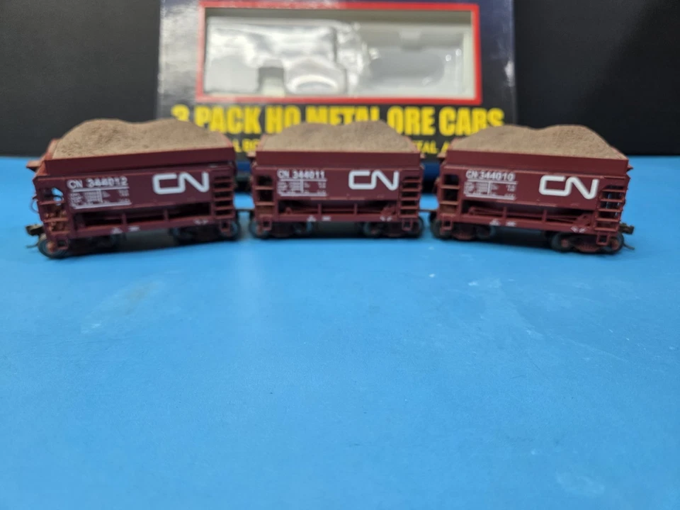 Model Power HO 3996 3 Pack U-29 Metal Ore Cars CN Brown 344010,011,012 in box - Image 3 of 4