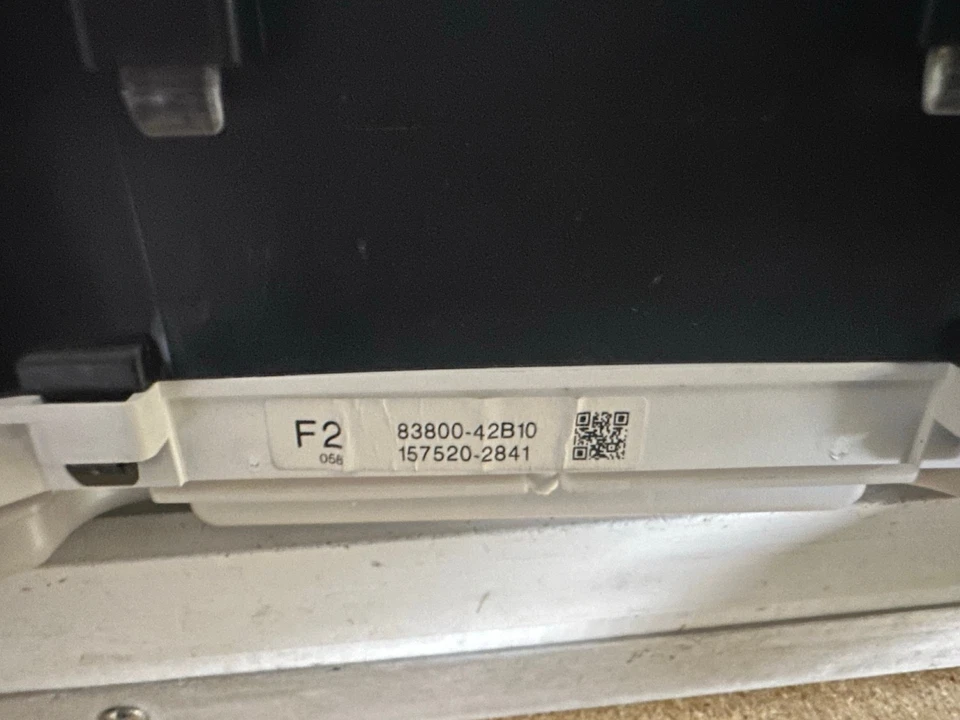 Speedometer Instrument Cluster  2004 2005 Toyota Rav4 Dash Panel 102,668 Miles - Image 3 of 3