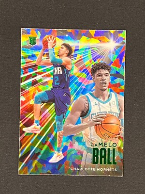 2020-21 Panini Chronicles - Essentials Green Cracked #201 LaMelo Ball (RC)