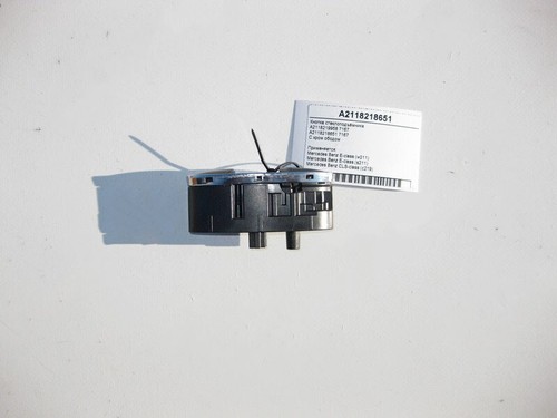 Mercedes-Benz A2118218651 7167 Passenger power window button with chrome rim... - Bild 2 von 5