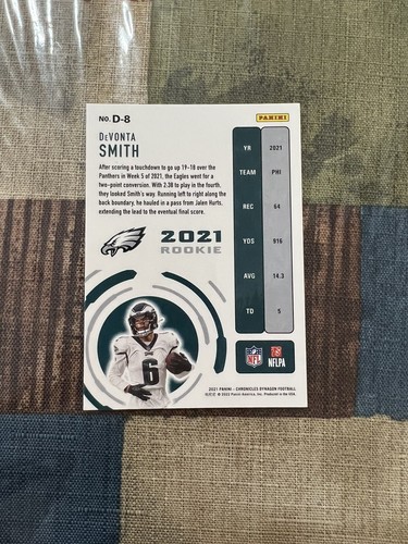 2021 Chronicles Dynagon Football #D-8 DeVonta Smith Rc Eagles - Picture 2 of 2