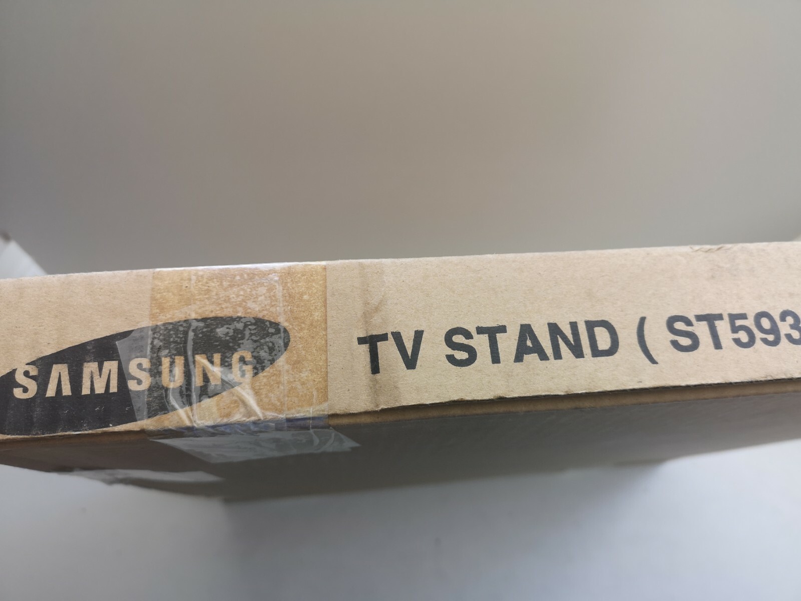 Samsung ST5937 CRT TV Stand on Wheels for 25" and 28" Televisions