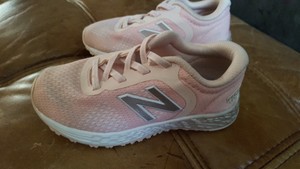 new balance infant size 8