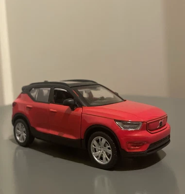 Miniature Volvo XC40 1/39 1/43 1:43 Voiture métal Neuve sans Boite RMZ 2026 EX40 - Photo 1/4