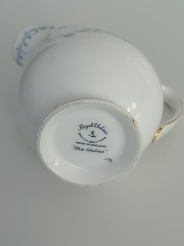 Royal Chelsea China Jug or Creamer "Old Chelsea" Excellent Condition - Picture 6 of 8