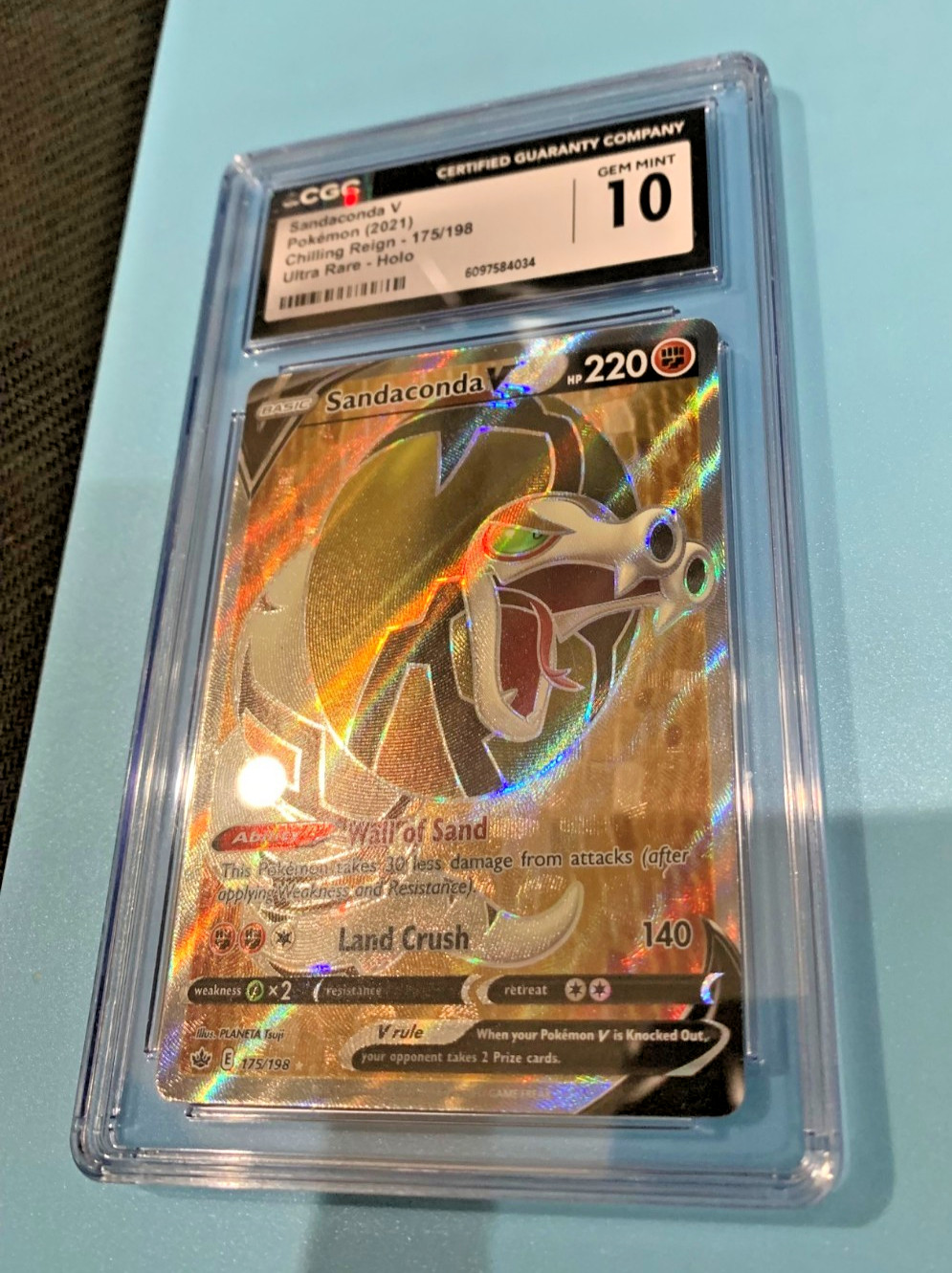 ✨✨ Sandaconda V 175/198 SWSH Chilling Reign CGC 10