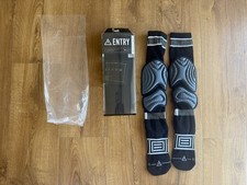 ENTRY High Performance Ski Socks Black Merino Blend Size M-L US 9-13 NEW