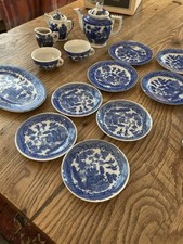 Vintage Blue Willow child's tea set made in Japan - 16pc