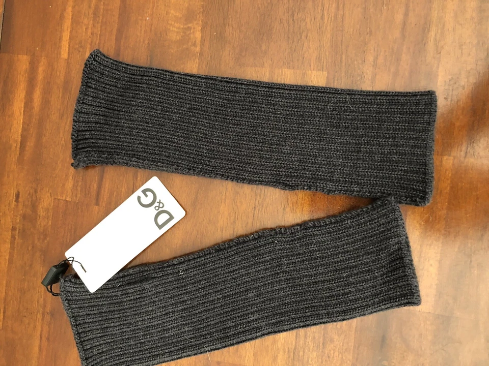 D&G Dolce & Gabbana The 100% Wool Mettens (O/S) $ 198 Foto 2 de 3