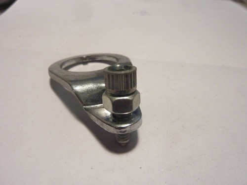 Guide de gaine de frein avant avec vis FORK STEERER TUBE BRAKE 25.4 / 25.7 - Picture 2 of 5