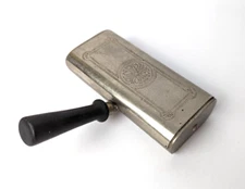 Vintage Wilmort Chicago Hand Held Crumb Butler w/ removable handle