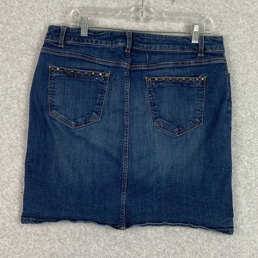 Saia jeans feminina Sonoma jeans 12 azul cravejada zíper frontal elástico Dk lavagem média - Imagem 3 de 4