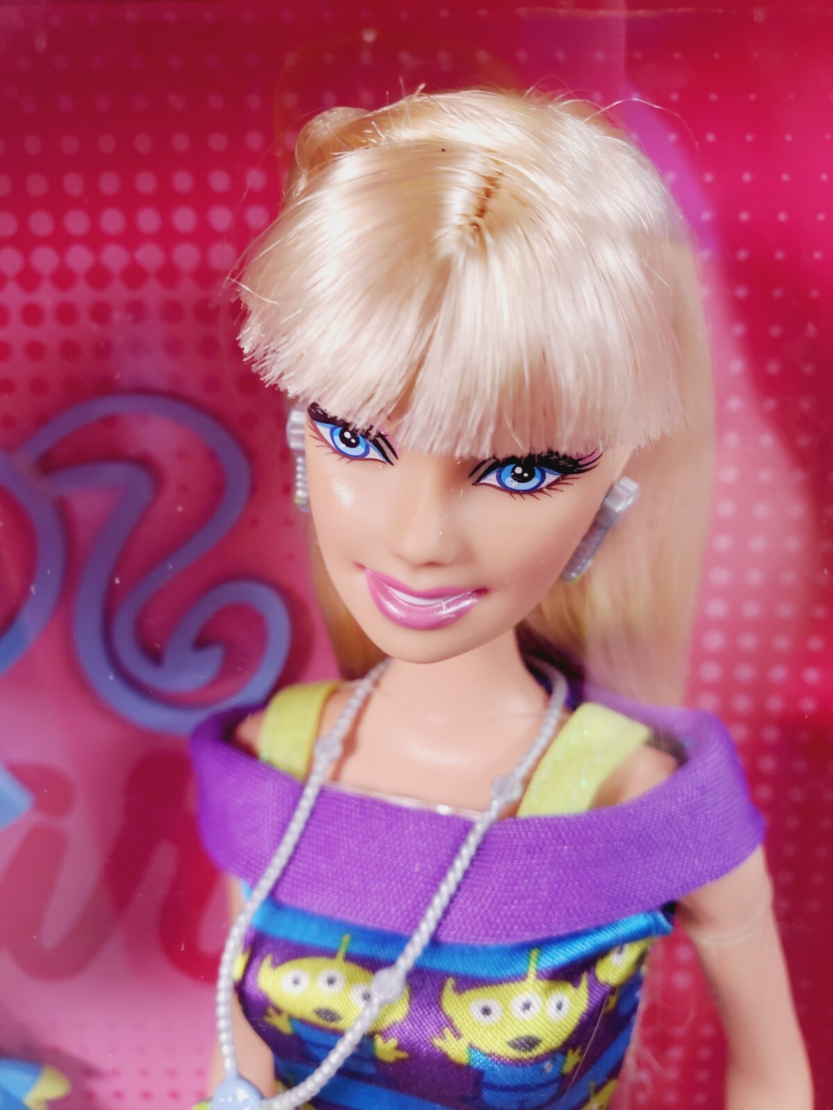 Poupée doll Barbie Toy Story 3 Barbie loves Aliens neuve en
