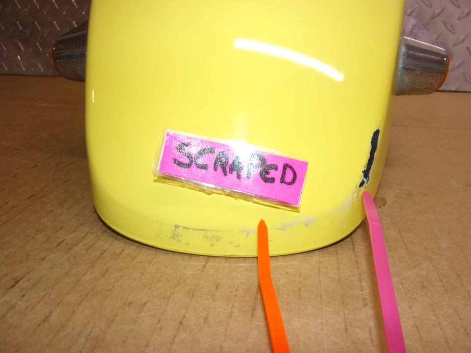 Guardabarros delantero 873 C Vespa LX50 2007 OEM Foto 4 de 4