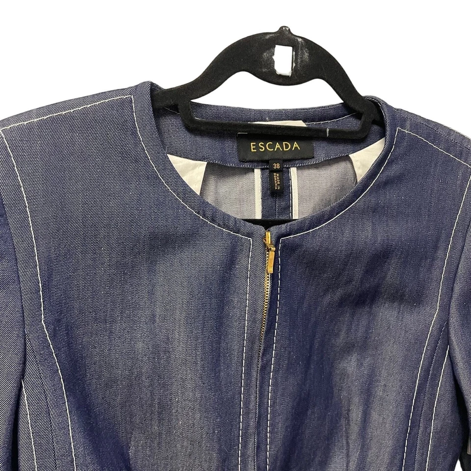 Jaqueta feminina Escada jeans macia com zíper completo lavagem escura 38 / EUA 8 - Imagem 4 de 4
