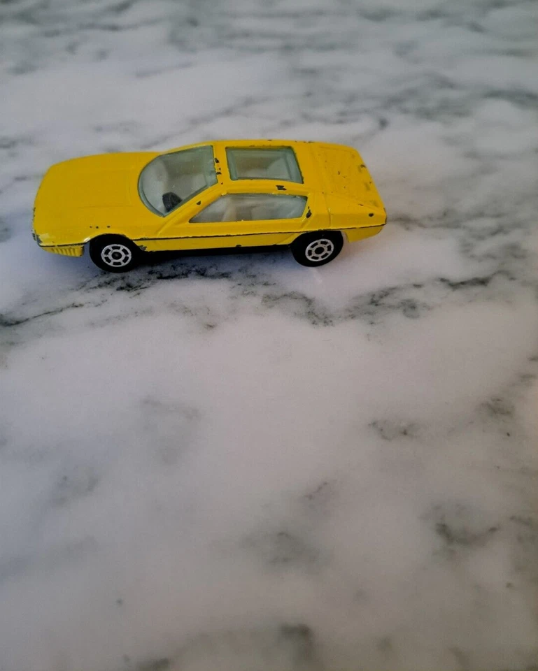 Lamborghini Marzal 1967 vintage modelo diecast hecho en Hong Kong Foto 2 de 4