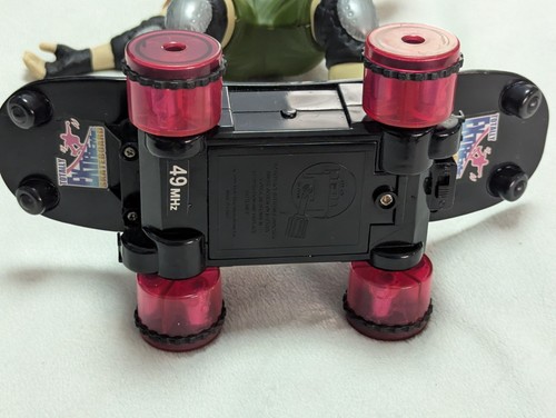 Vintage Tony Hawk 1999 Wow Wee Total Extreme Skateboard Toy No Remote No Battery - Picture 9 of 12