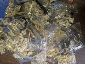 LEGO Creator Expert: Tower Bridge (10214) - 95% New 5% Used - Probably Complete