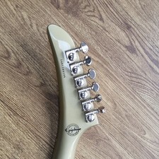 Epiphone Explorer Pro In TV Silver-Limited Edition
