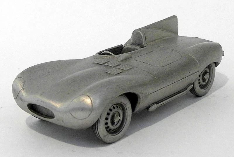 Danbury Mint Pewter - approx 1/43 scale - 1954 Jaguar D-Type - Image 2 of 3