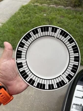 Albert ELOVITZ/LYNNS Black & White Musical PIANO KEYS Salad Plates 7 5/8"
