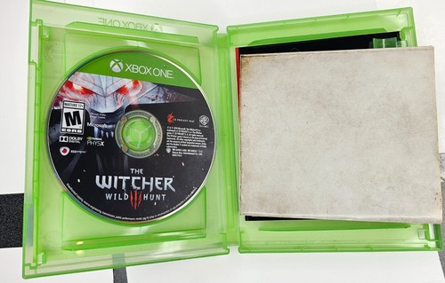 The Witcher 3: Wild Hunt with Bonus Content (Xbox One) Complete with Map - Picture 2 of 3
