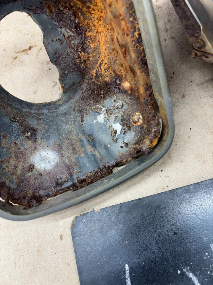 1981 年 1987 年道奇 RAM W150 D150 W250 W350 粗灯头灯支架 — 第 4/4 张图片