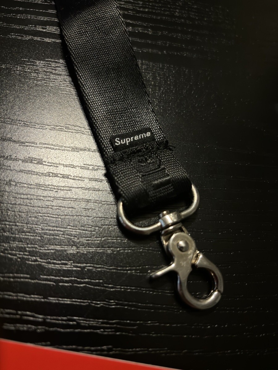 Supreme - 16ss Nylon Lanyard COLOR/STYLE： Black Supreme Nylon Lanyard Black 2016 Supreme Lanyard Black SS16