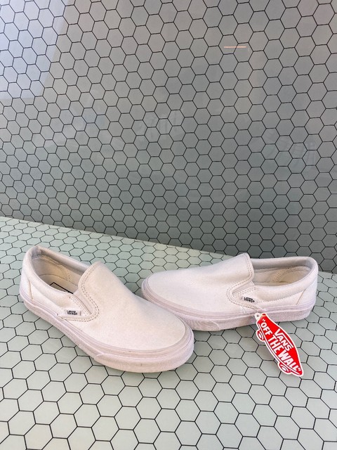 vans fuzzy slip ons